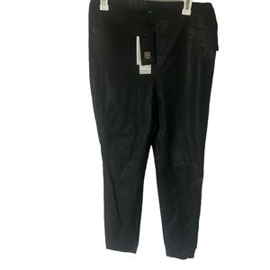 Bagatelle City genuine leather women’s pants. Size large NWT